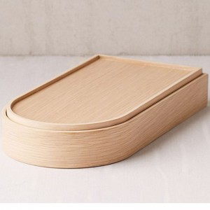 минимална дървена кутия за бижута